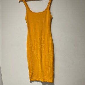 Elegant Yellow Sleeveless Dress